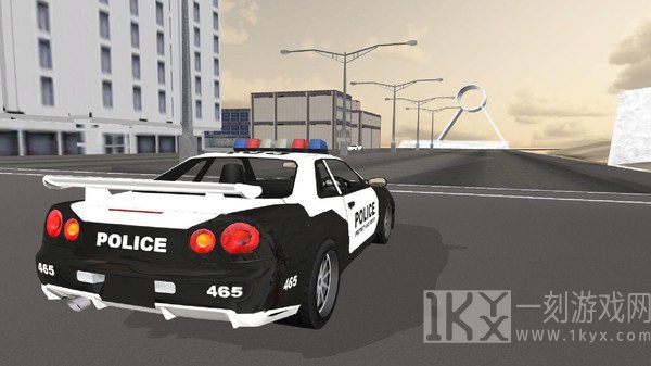 新警车驾驶