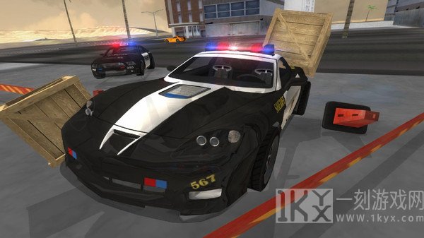 新警车驾驶