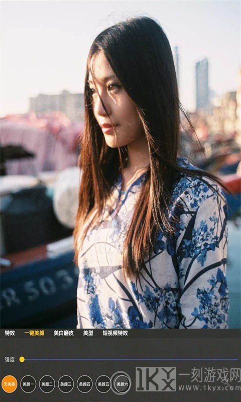 自拍玩图照相机