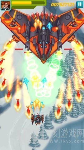 天空猛禽太空侵略者