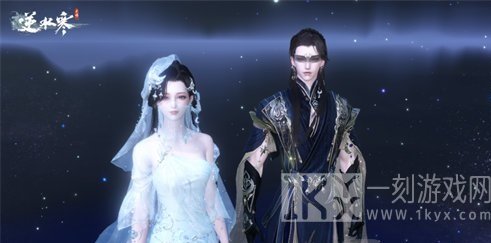 逆水寒手游圣月沉夜时装如何选择 圣月沉夜时装详解